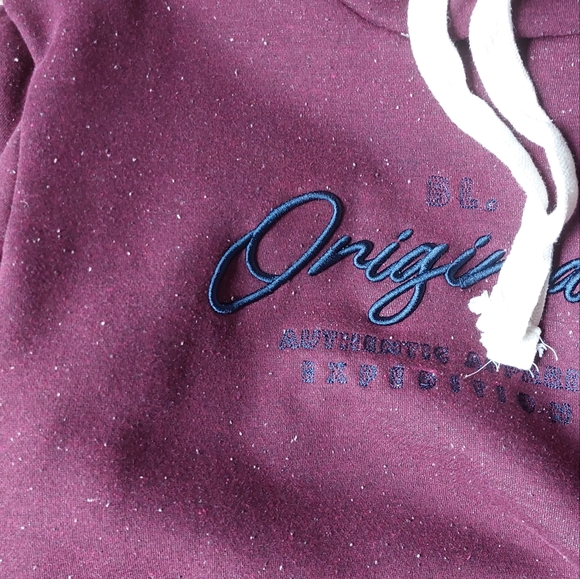 Burgundy hoodie with sparkle effect design(see picture) - Picture 4 of 4